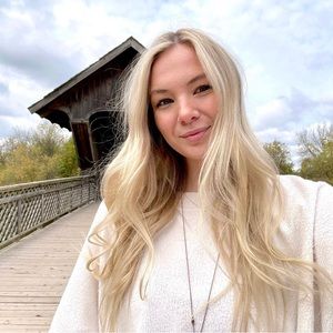 Meet your Posher, Emma